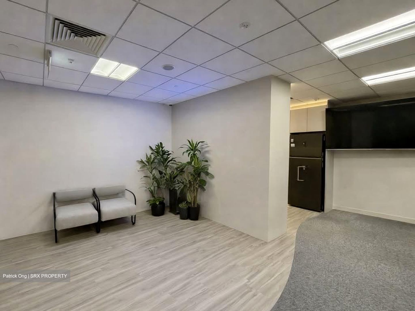 Republic Plaza (D1), Office #589179411